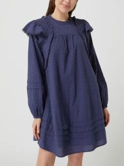 Atelier Reve Kleid Mit Lochstickerei Modell 'Irestee' - Blau 8 Atelier Reve Kleid Mit Lochstickerei Modell 'Irestee' - Blau -Vila-shop 69ajaj1gahb56haa64rl8ghi6113gdak6ssj0k9h6p2l0dpiad53gd9na97l4i226ssj8j2m8p23gk1m6p3jap1l68rm8phk68q34dpk6sp32e1ncksm6opncopm8ob56lgmcpg