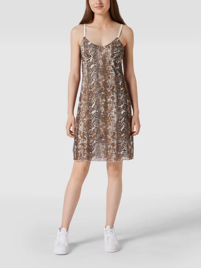 Adidas Originals Minikleid Mit Muschelsaum - Offwhite 1 Adidas Originals Minikleid Mit Muschelsaum - Offwhite