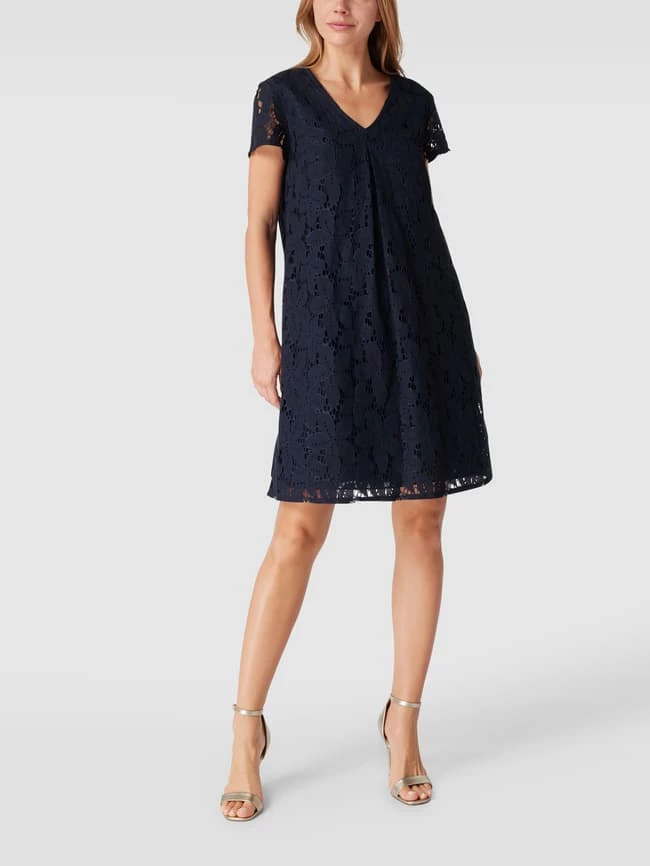 Betty Barclay Knielanges Kleid Mit Kellerfalte - Marineblau 1 Betty Barclay Knielanges Kleid Mit Kellerfalte - Marineblau