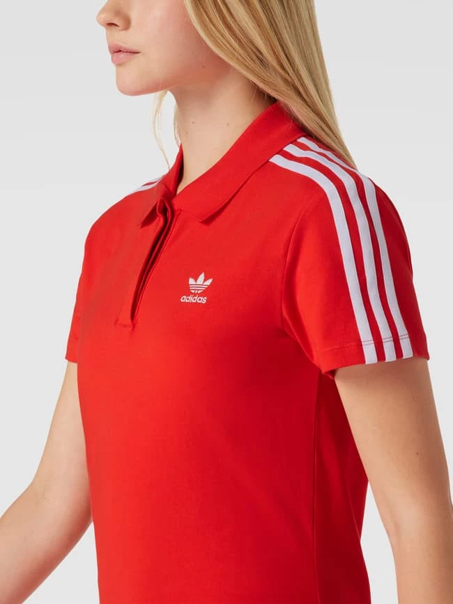 Adidas Originals T-Shirt-Kleid Mit Knopfleiste - Rot 3 Adidas Originals T-Shirt-Kleid Mit Knopfleiste - Rot – Bild 3