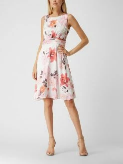 Christian Berg Cocktail Cocktailkleid Mit Floralem Muster - Ecru