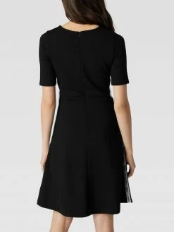 HUGO Knielanges Kleid Mit Galonstreifen Modell 'Davinca' - Schwarz -Vila-shop 8p3j2ji69t93ekql6so58kpi851kadho89b54kpl9gr50da198p5ciil9h632di38srl6jal9t94adiea13m4eb268q3ic9i6som2cpk74p68ob6chj62d9gcgr3ic3360q62oo