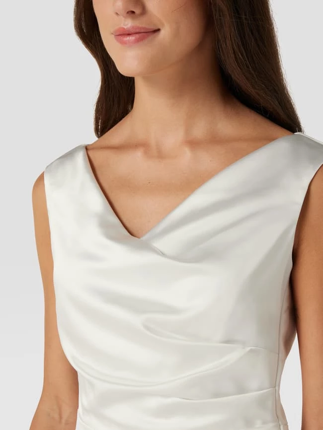 Vera Mont Cocktailkleid Mit Wasserfall-Ausschnitt - Offwhite 3 Vera Mont Cocktailkleid Mit Wasserfall-Ausschnitt - Offwhite – Bild 3