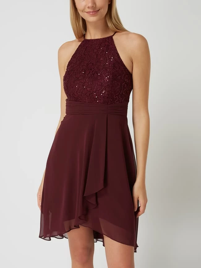 Jake*s Cocktail Cocktailkleid Aus Spitze Und Chiffon - Bordeaux Rot 4 Jake*s Cocktail Cocktailkleid Aus Spitze Und Chiffon - Bordeaux Rot – Bild 4