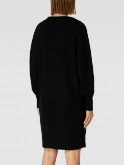 Kaffe Knielanges Kleid Mit V-Ausschnitt Modell 'Wendy' - Schwarz 9 Kaffe Knielanges Kleid Mit V-Ausschnitt Modell 'Wendy' - Schwarz -Vila-shop 9lb4cea4692l4da28514ccam8gp42jqa74q50iag8da36hi76osksl248t5kqlhn6l64ekqa8or50laaal3j8chk6pj3ee9n71gjgphk60q68ohp71i3adb668p34dhk70o3ad8