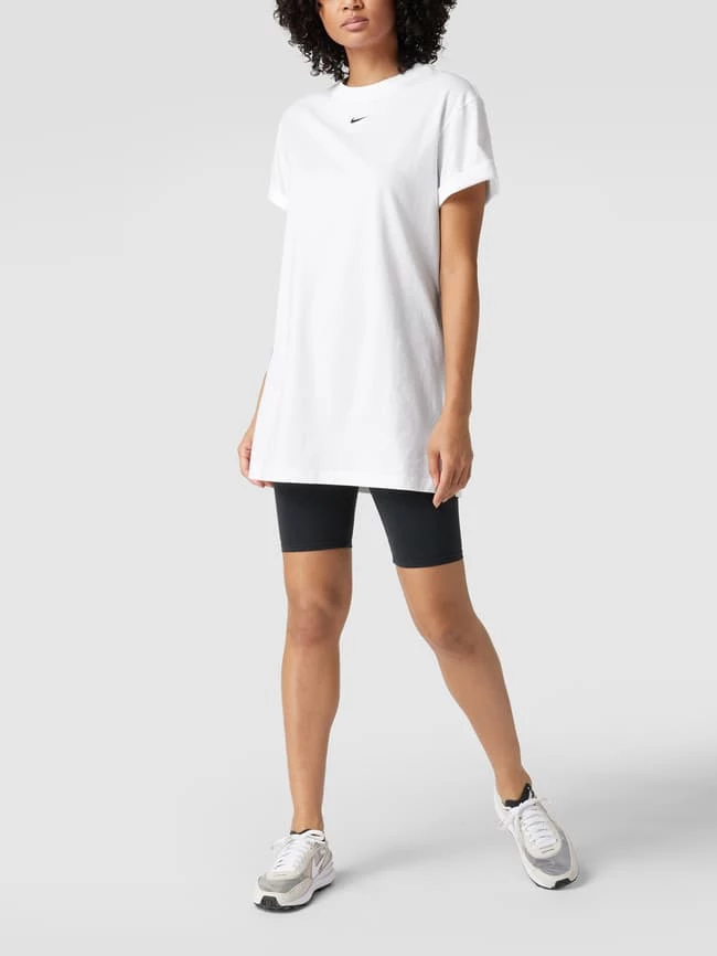 Nike Kurzärmeliges Sweatkleid Mit Logo-Stitching - Weiß 1 Nike Kurzärmeliges Sweatkleid Mit Logo-Stitching - Weiß