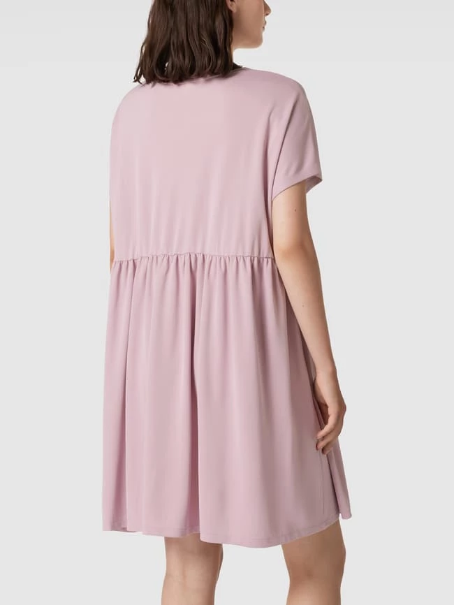 Jake*s Casual T-Shirt-Kleid Mit überschnittenen Ärmeln - Mauve 5 Jake*s Casual T-Shirt-Kleid Mit überschnittenen Ärmeln - Mauve – Bild 5