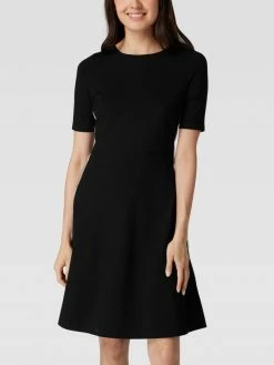 HUGO Knielanges Kleid Mit Galonstreifen Modell 'Davinca' - Schwarz -Vila-shop a19lclae8d7kkeae6h5l2h2i993kmi1ia574ukak6h2kghii6593ac9m9t2kcc2874q4miq16kp4aea98p3m8ob66oq62ob269hjad9k74o3ie3170r6ae9oc5gj0e3471j3ap0