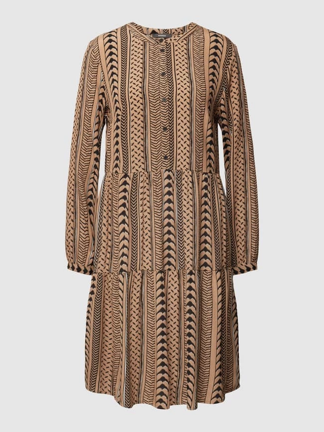 Montego Kleid Mit Allover-Muster - Camel 2 Montego Kleid Mit Allover-Muster - Camel – Bild 2