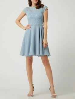 Swing Cocktailkleid Mit Taillenpasse - Hellblau