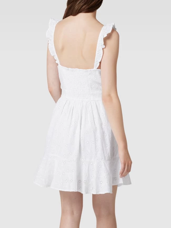 Guess Minikleid Mit Floralem Lochstickmuster - Weiß 5 Guess Minikleid Mit Floralem Lochstickmuster - Weiß – Bild 5