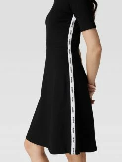 HUGO Knielanges Kleid Mit Galonstreifen Modell 'Davinca' - Schwarz -Vila-shop ah8jicql68s50ha79514ml1i6la34i296h2k2k9hah8jcja99l4j0h9g858l4iqgacp56iah619kee9j8oo3adhic8r3ao9iccsjacpk6lgj4oj564o3cdj36ti30dr574s3gd0