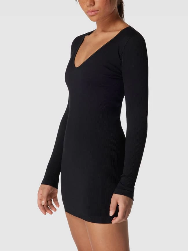BDG Urban Outfitters Minikleid In Ripp-Optik - Schwarz 4 BDG Urban Outfitters Minikleid In Ripp-Optik - Schwarz – Bild 4