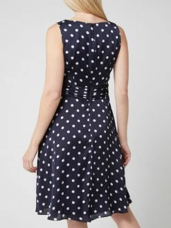 Christian Berg Cocktail Cocktailkleid Aus Satin - Marineblau -Vila-shop akr3gda660p5ak279p6j4kq99h44ai2f8grlcj1k9l246dhg9t2kmkq68t254kpkah9k2kad910l4iph713m8dr368qm4pb3c5j36d9k68o66e9m6oqjad9ncpj62o9n6dh3ap8